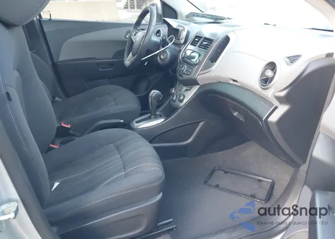 2015 Chevrolet Sonic Lt Auto из США, поврежденный, VIN 1G1JC5SH4F4214432